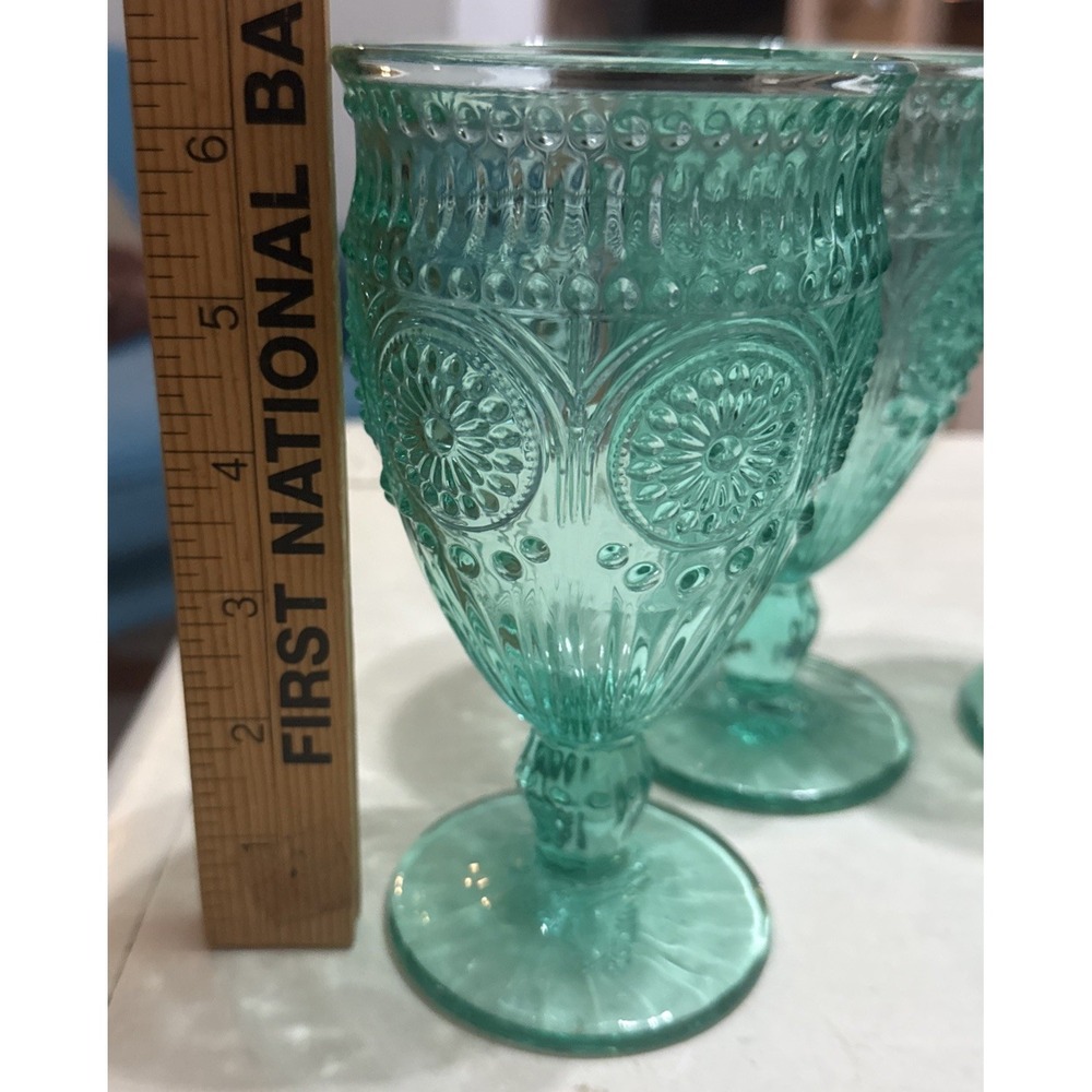 Pioneer Woman Adeline 12oz Teal Glass Goblets Set of 4 Vintage Excellent - Picture 3 of 4